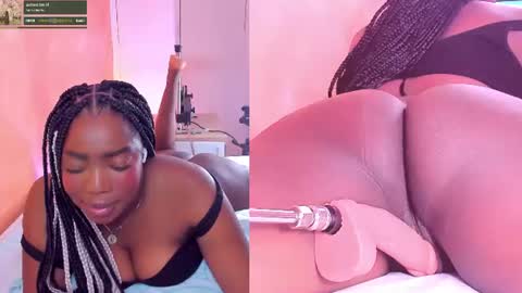 Snapshot of zoeethompson_cm chatting on July 2026 11:02:01 AM online show from July 2026 11:02:01 AM