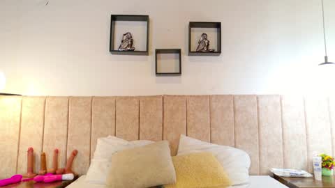 Ale  online show from April 2026 01:11:01 PM