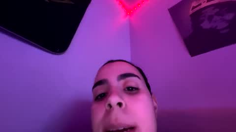 Snapshot of zoel87 chatting on January 2025 07:13:02 PM LovelyLatin25 online show from January 2025 07:13:02 PM