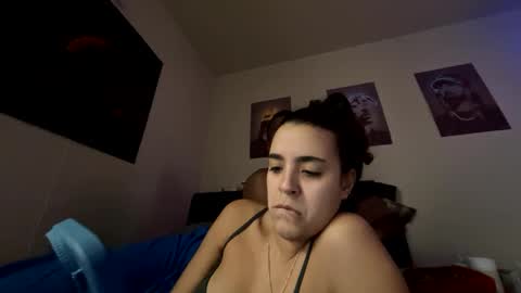 Snapshot of zoel87 chatting on September 2025 03:05:01 PM LovelyLatin25 online show from September 2025 03:05:01 PM