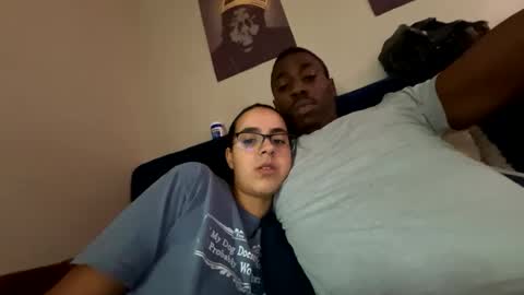 Snapshot of zoel87 chatting on September 2025 03:39:01 PM LovelyLatin25 online show from September 2025 03:39:01 PM