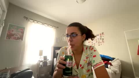 Snapshot of zoel87 chatting on October 2025 02:16:01 PM LovelyLatin25 online show from October 2025 02:16:01 PM