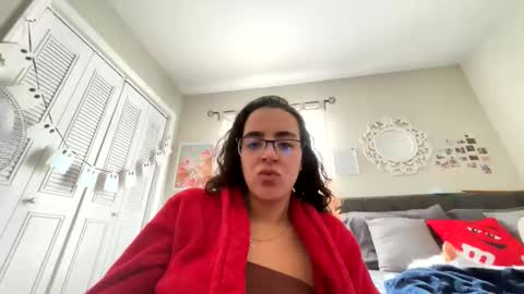 Snapshot of zoel87 chatting on October 2025 02:51:02 PM LovelyLatin25 online show from October 2025 02:51:02 PM