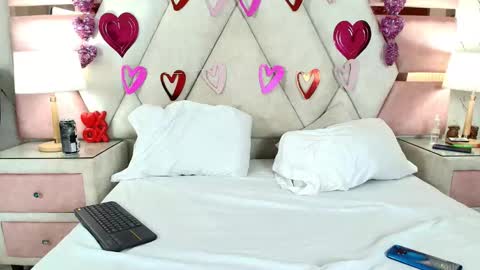 Snapshot of zoelucas chatting on September 2025 07:17:02 PM zoelucas online show from September 2025 07:17:02 PM