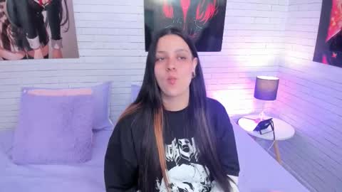 ZOE  online show from November 2025 05:43:01 AM