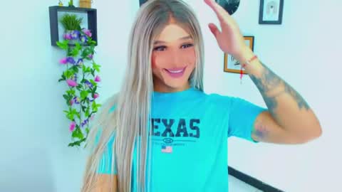 Snapshot of zoeschmmit chatting on July 2026 09:50:01 PM zoeschmmit online show from July 2026 09:50:01 PM