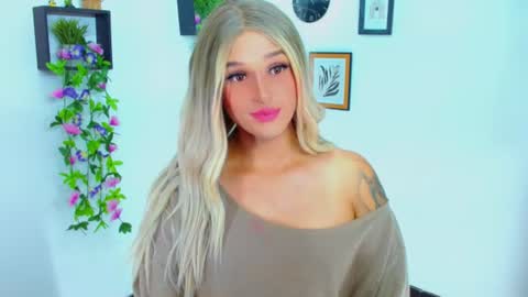 Snapshot of zoeschmmit chatting on July 2026 02:20:02 AM zoeschmmit online show from July 2026 02:20:02 AM