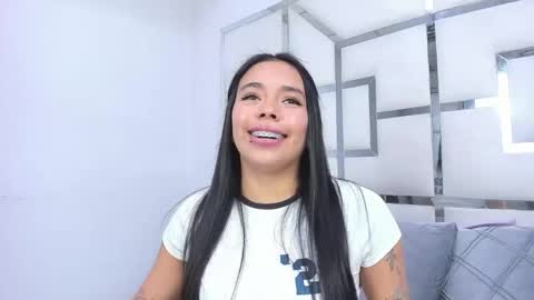 ZoeSwam online show from March 2026 02:12:01 PM