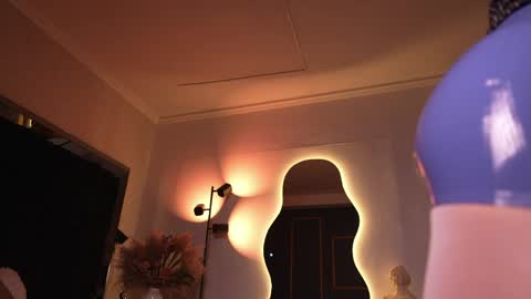 Snapshot of zoevidal_ chatting on April 2026 12:29:02 PM zoevidal_ online show from April 2026 12:29:02 PM