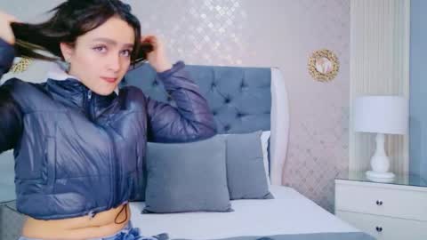 Snapshot of zoewilliis chatting on June 2026 12:22:02 PM ZoeWilliis online show from June 2026 12:22:02 PM