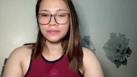 zoey_foryou online show from November 2025 03:28:02 PM