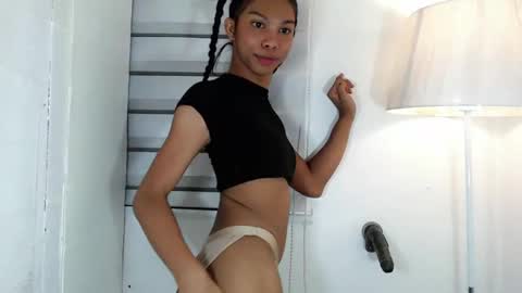 zoey online show from February 2025 03:29:02 AM