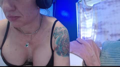 Zoey Portland online show from April 2026 01:18:01 AM