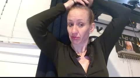 Snapshot of zoeyportland chatting on August 2026 03:52:02 AM Zoey Portland online show from August 2026 03:52:02 AM