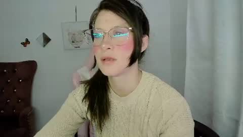 Snapshot of zooeybelair chatting on July 2026 05:09:02 AM Alicie online show from July 2026 05:09:02 AM