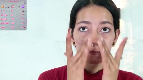 Violeta online show from November 2025 12:16:01 PM