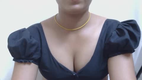 Zoya online show from March 2026 07:02:02 PM