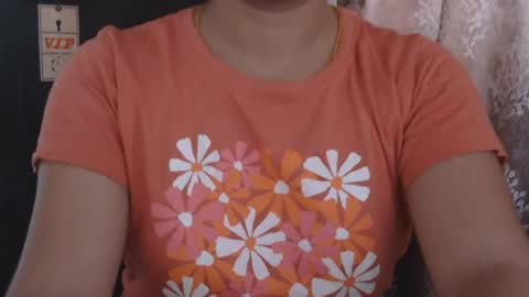 Snapshot of zoya_4u chatting on July 2026 06:18:01 AM Zoya online show from July 2026 06:18:01 AM