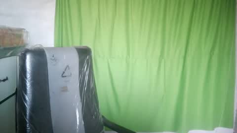 Snapshot of zoyakhan803 chatting on February 2025 12:12:01 PM zoyakhan803 online show from February 2025 12:12:01 PM