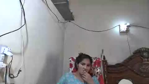 Snapshot of zoyakhan803 chatting on May 2026 03:01:01 AM zoyakhan803 online show from May 2026 03:01:01 AM