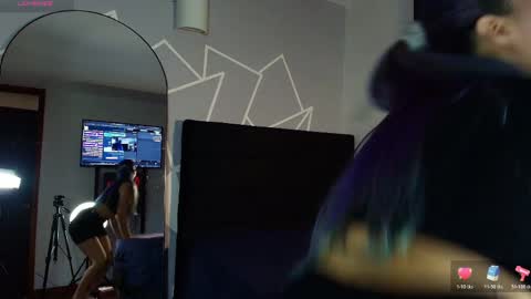 zpzphot online show from April 2026 07:59:02 PM