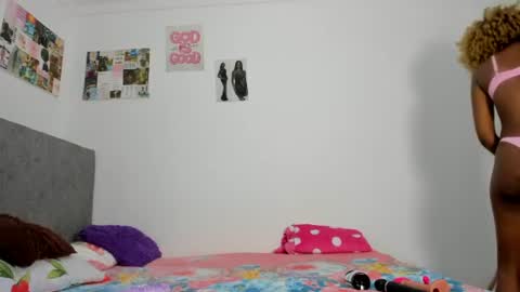 Snapshot of zule__williams chatting on July 2026 08:50:01 AM zule online show from July 2026 08:50:01 AM