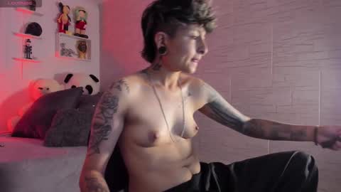 Zury Ramirez online show from October 2025 07:26:01 PM