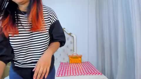 Im Zusan My schedule is from 1030pm to 430 am colombian time online show from February 2026 03:03:01 AM