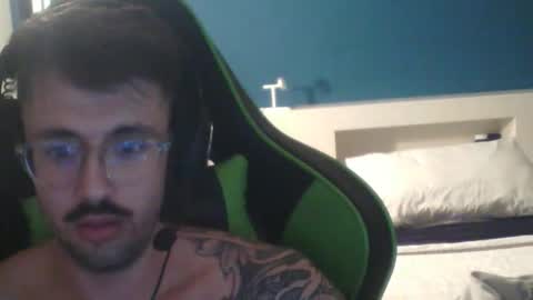 Snapshot of zusta10 chatting on November 2025 09:20:01 PM zusta10 online show from November 2025 09:20:01 PM