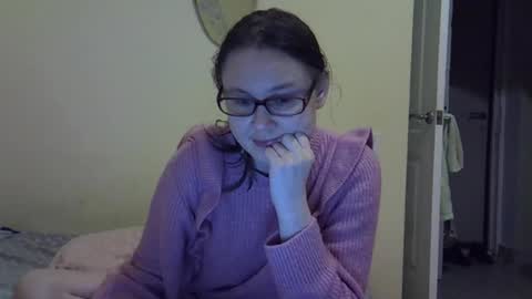 Snapshot of zyuhre chatting on November 2025 09:13:01 PM Zyuhre online show from November 2025 09:13:01 PM