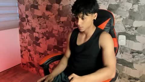 zyzz_1812 online show from July 2026 10:45:01 PM