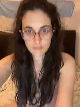 Snapshot of Lunaabbey chatting on June 2026 08:45:02 PM Lunaabbey online show from June 2026 08:45:02 PM