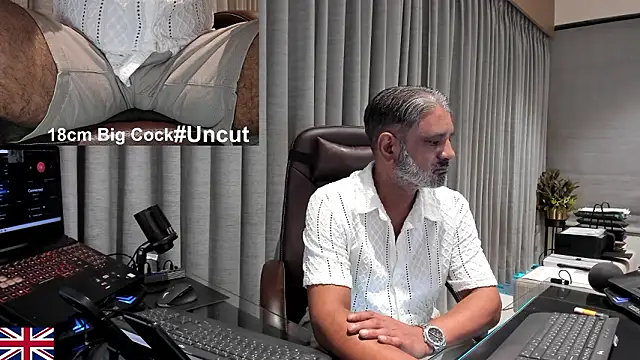 OnlineBossUK online show from March 2026 04:54:02 PM