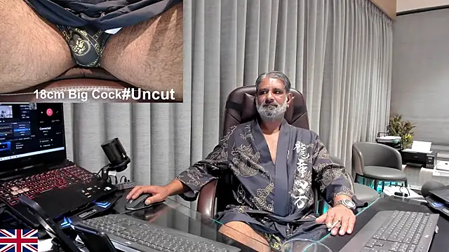 OnlineBossUK online show from April 2026 07:47:02 PM