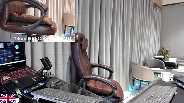 OnlineBossUK online show from April 2026 08:41:02 AM