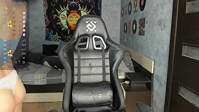 Snapshot of Horny_Nikki_ chatting on February 2025 03:08:02 AM Horny Nikki online show from February 2025 03:08:02 AM