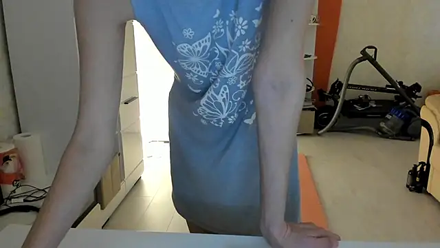 angelmommu online show from February 2025 05:49:02 AM