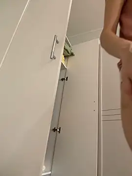 angelmommu online show from November 2025 08:52:02 AM