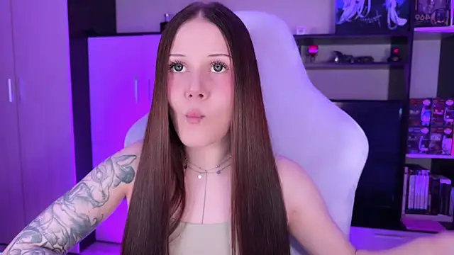 jasminevine online show from October 2025 09:01:01 PM