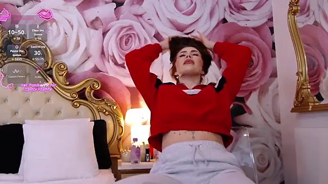 Snapshot of HessaHessy chatting on December 2025 05:19:02 PM HessaHessy online show from December 2025 05:19:02 PM