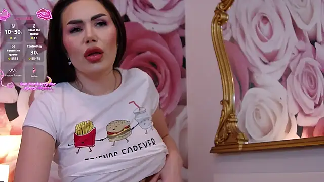 Snapshot of HessaHessy chatting on January 2026 06:53:01 PM HessaHessy online show from January 2026 06:53:01 PM