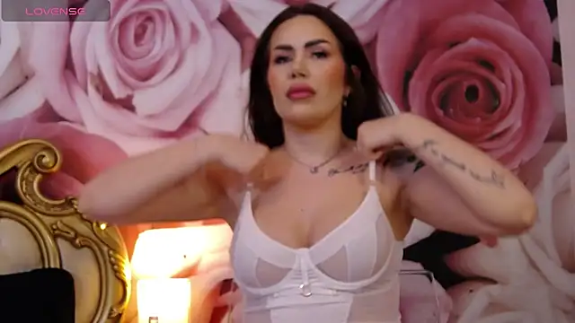 Snapshot of HessaHessy chatting on January 2026 03:39:01 PM HessaHessy online show from January 2026 03:39:01 PM