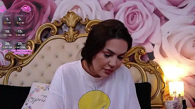Snapshot of HessaHessy chatting on July 2026 04:09:02 PM HessaHessy online show from July 2026 04:09:02 PM