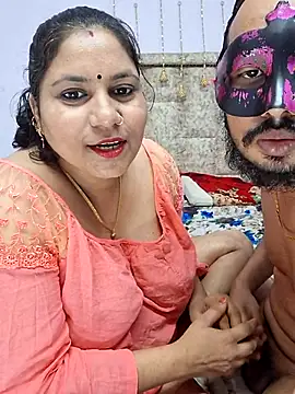 Snapshot of MOM-SUN-COUPLE chatting on March 2025 04:23:01 PM MOM-SUN-COUPLE online show from March 2025 04:23:01 PM