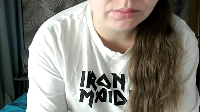 Snapshot of uliastar chatting on November 2025 07:19:01 AM uliastar online show from November 2025 07:19:01 AM