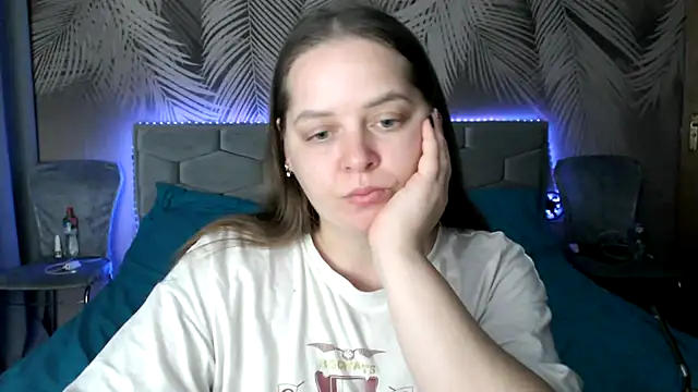 Snapshot of uliastar chatting on November 2025 09:23:01 AM uliastar online show from November 2025 09:23:01 AM