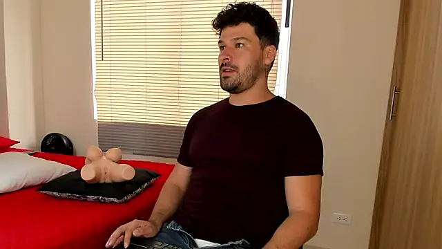 alexman fuck online show from April 2026 08:26:02 PM