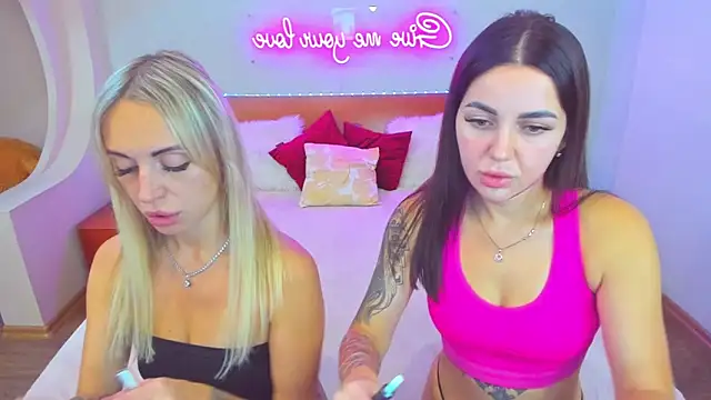 CrazyMilanka online show from September 2025 11:32:01 AM
