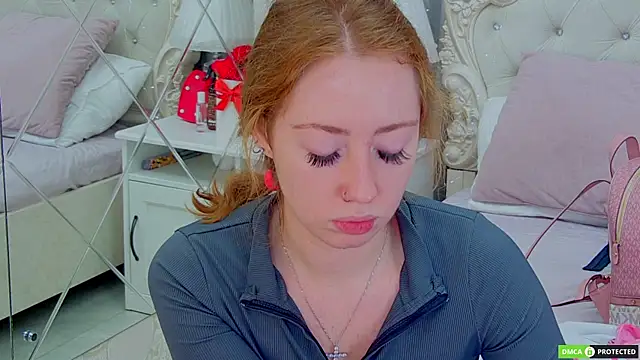 TinaBrook online show from December 2025 03:33:01 AM