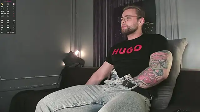 Snapshot of WayneWilson chatting on November 2025 04:55:01 AM WayneWilson online show from November 2025 04:55:01 AM